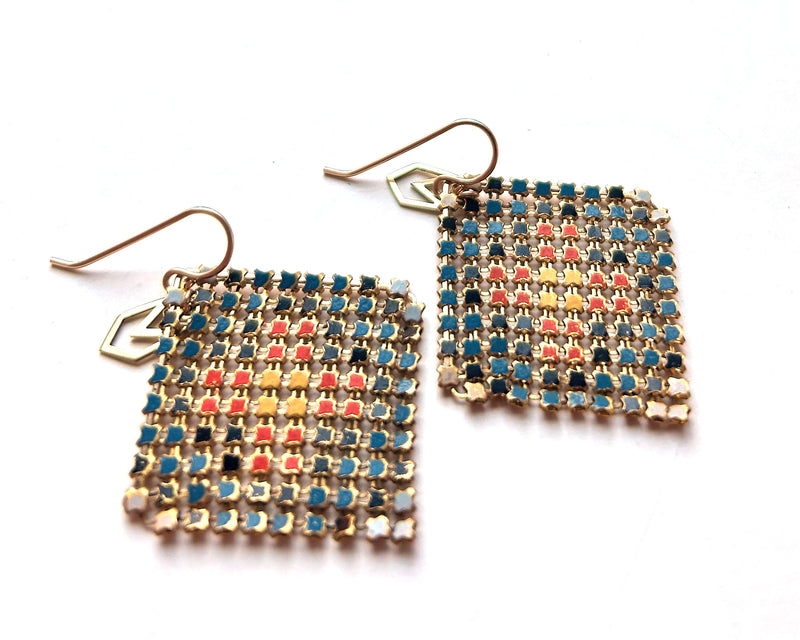 Red X Antique Mesh Earrings